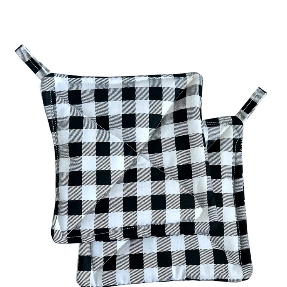 Hand Crafted Black and White Buffalo Plaid Pot Holders Fabric Hot Mat Trivet